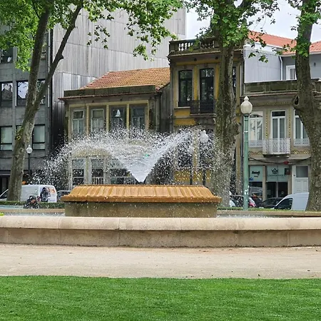 Apartment Downtown With Parking Next To Subway Porto